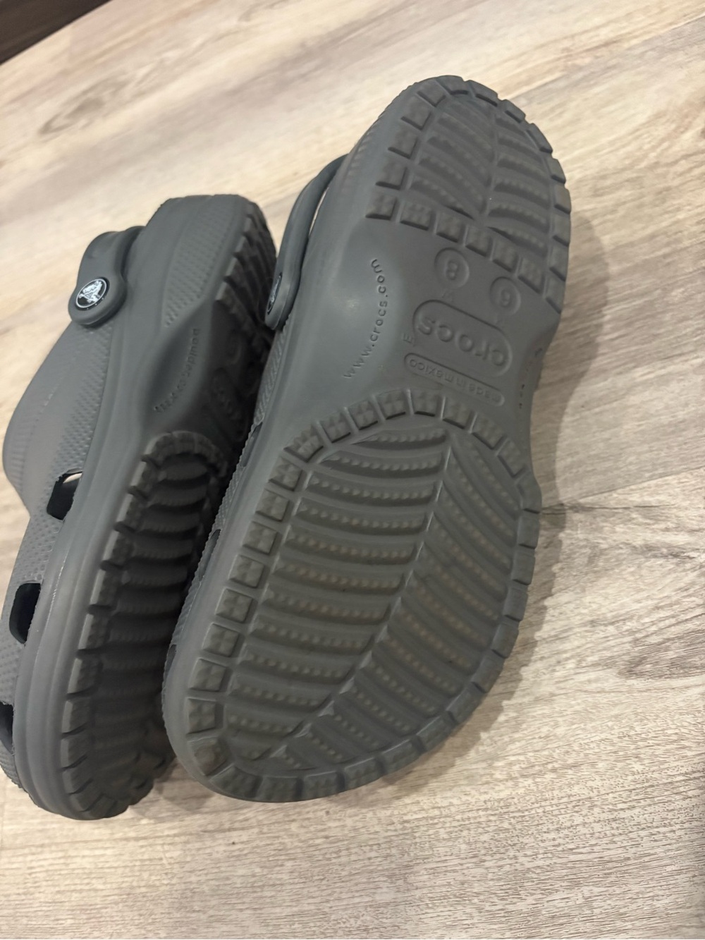 Crocs Classic Clogs in Slate Gray - Picture 4 of 8